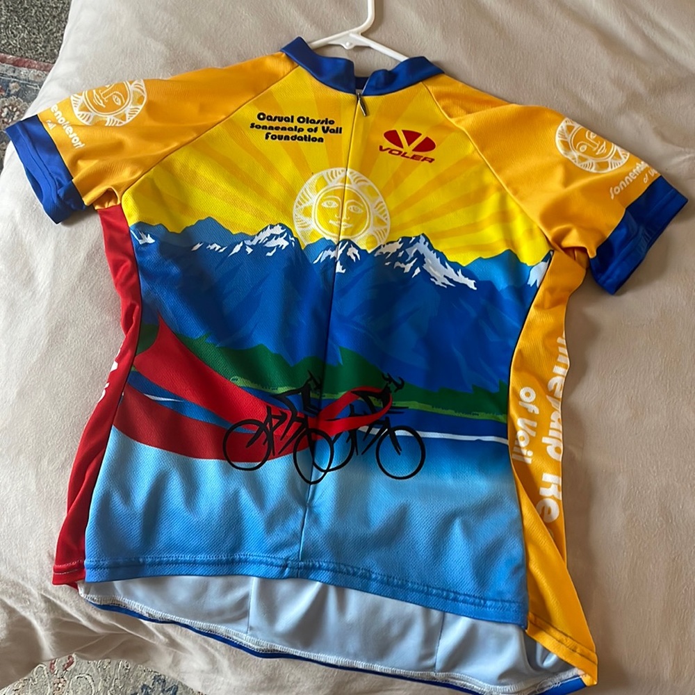 Woman’s large Voler bicycling jersey